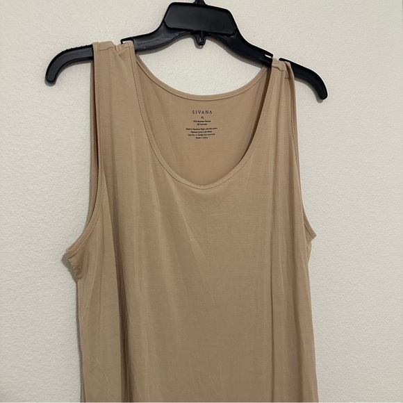 SIVANA Bamboo Scoop Neck Flowy Tank Top Size XL Women’s Beige Neutral Color - Picture 2 of 5